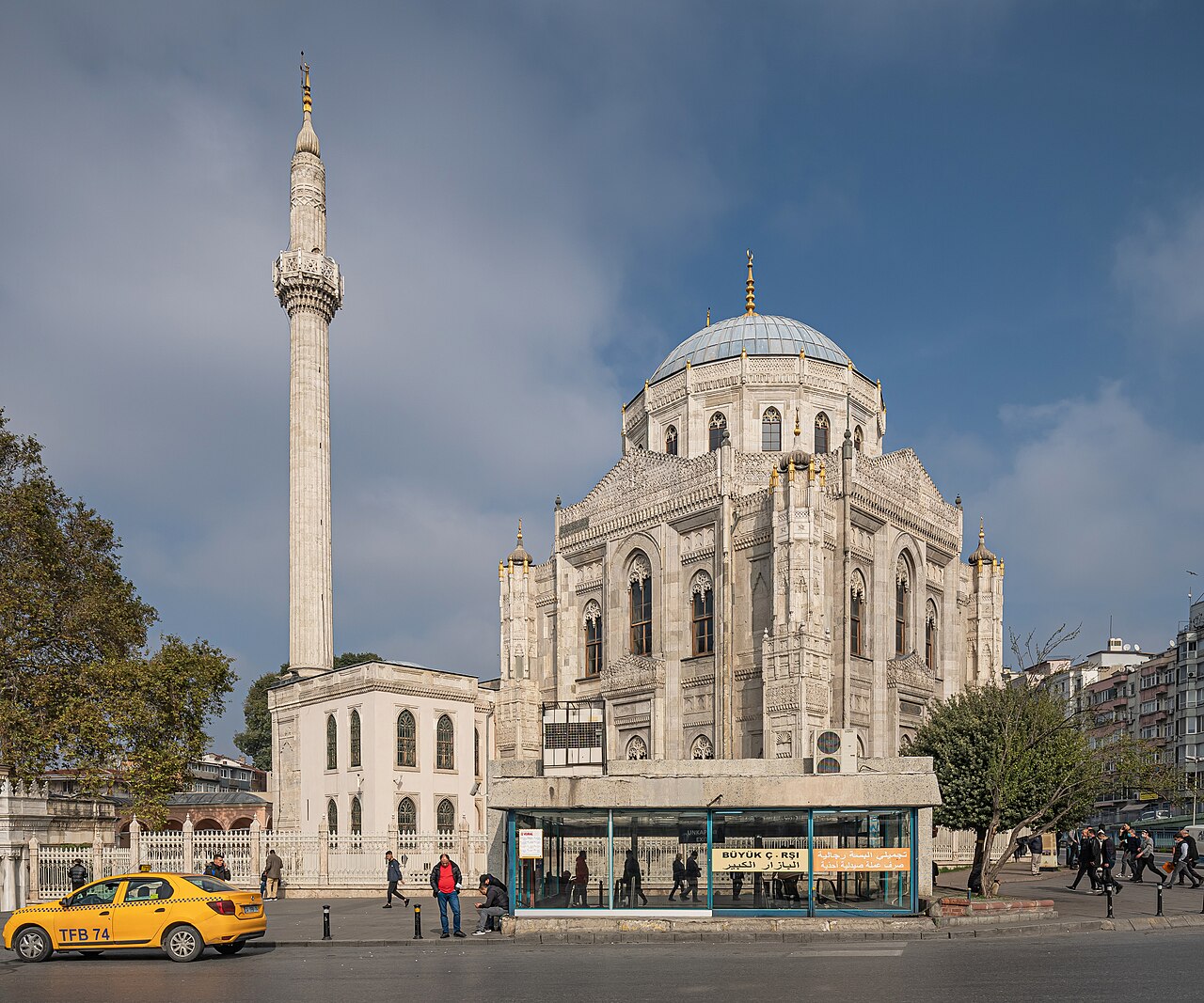Pertevniyal Mosque の写真