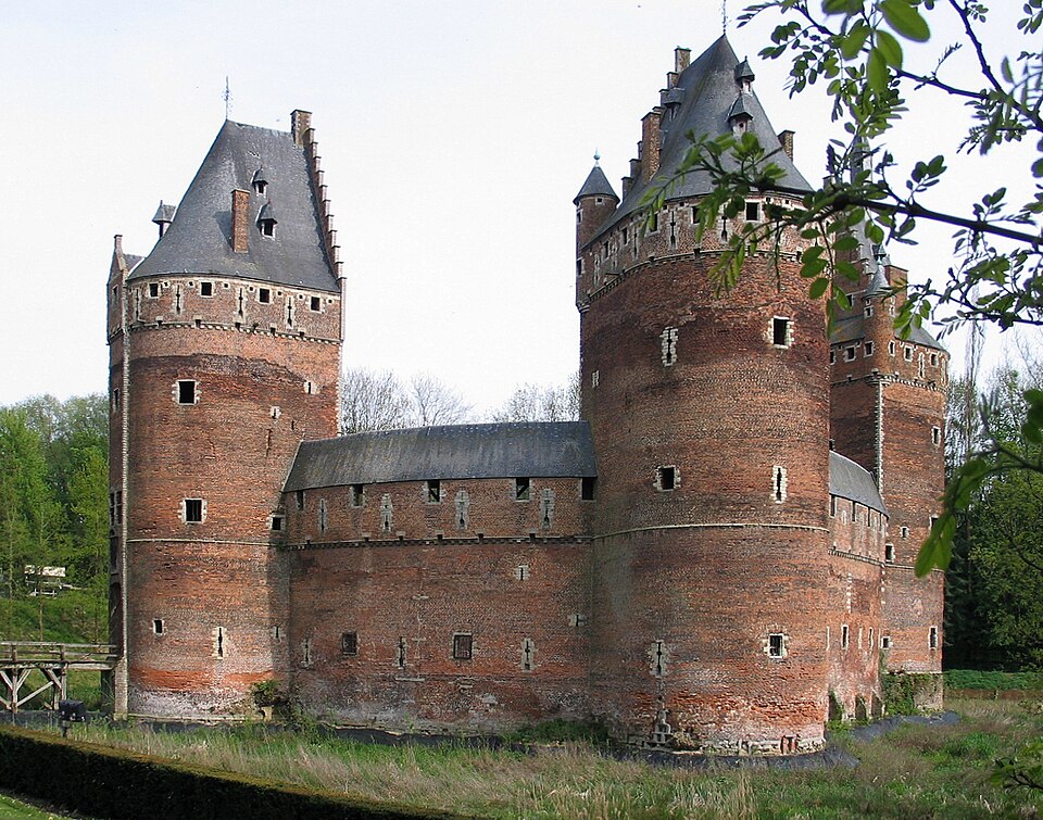 A photograph of Beersel Castle
