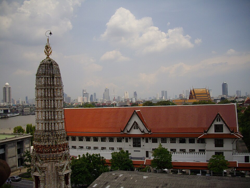 A photograph of Phra Racha Wang Derm