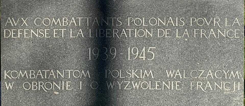 A photograph of Monument aux combattants polonais pour la défense et la libération de la France