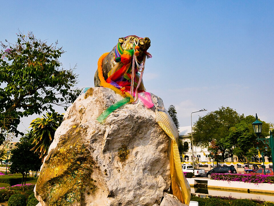 A photograph of Saha Chat monument