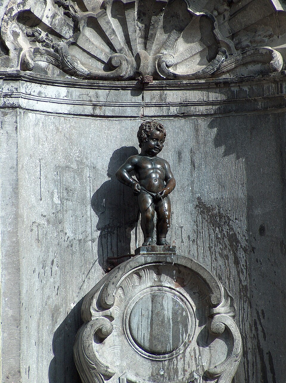 A photograph of Manneken Pis