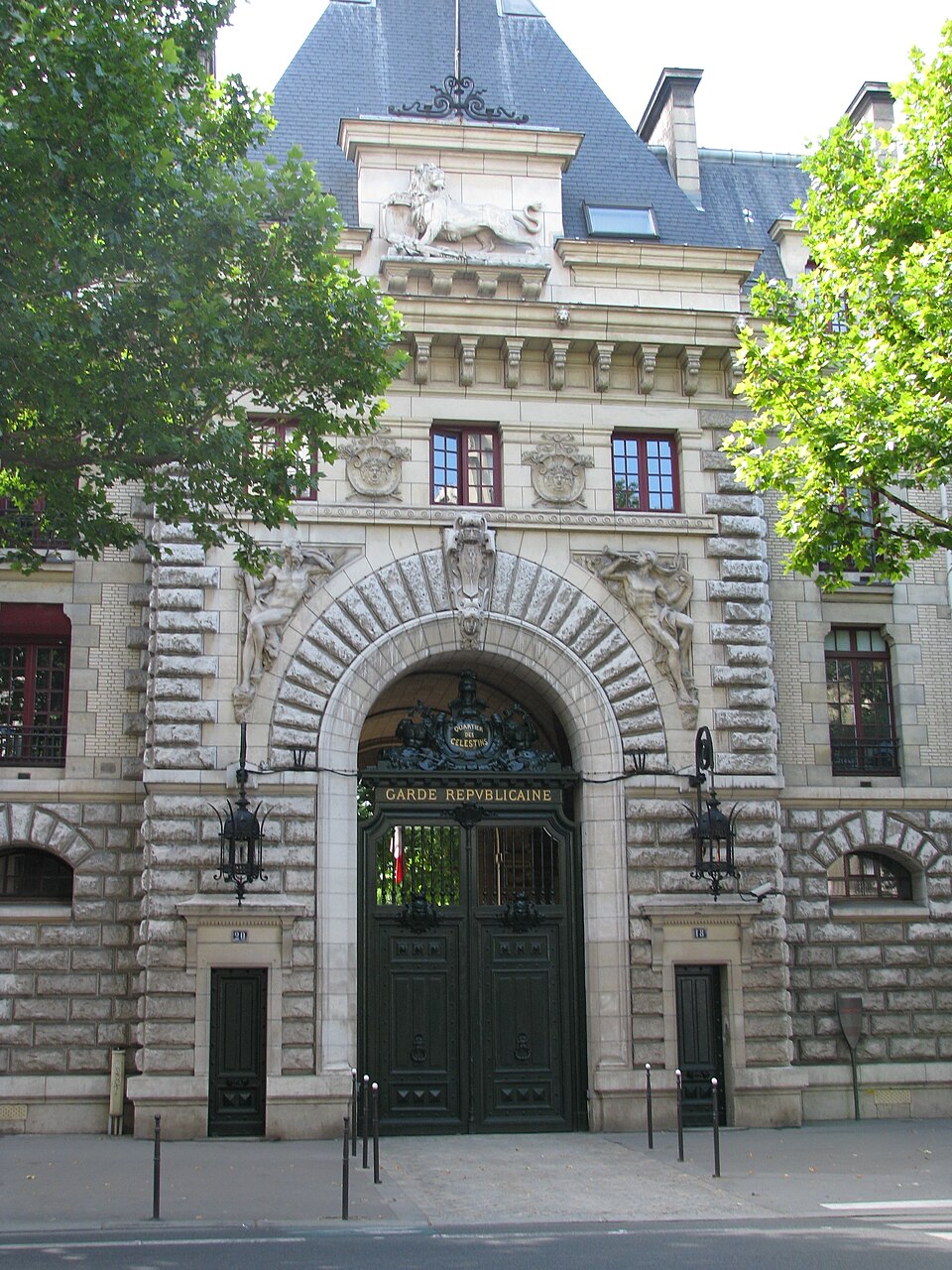 A photograph of Salle des Traditions de la Garde Républicaine