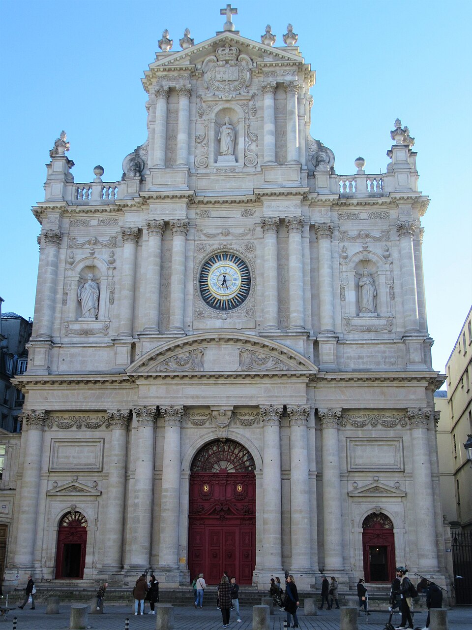 A photograph of church Saint-Paul-Saint-Louis of Paris