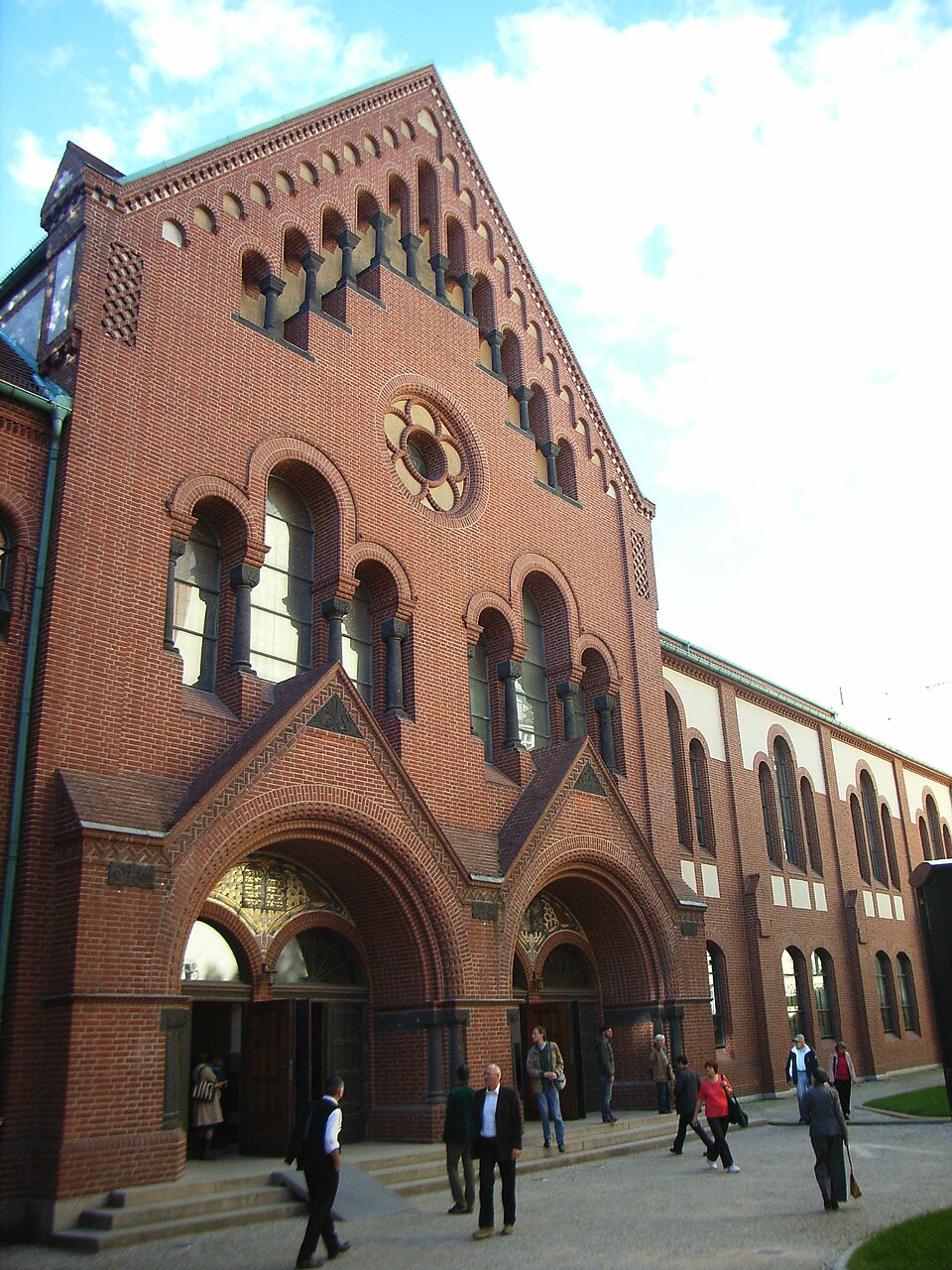 A photograph of Rykestrasse Synagogue