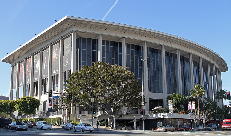 A photograph of Dorothy Chandler Pavilion