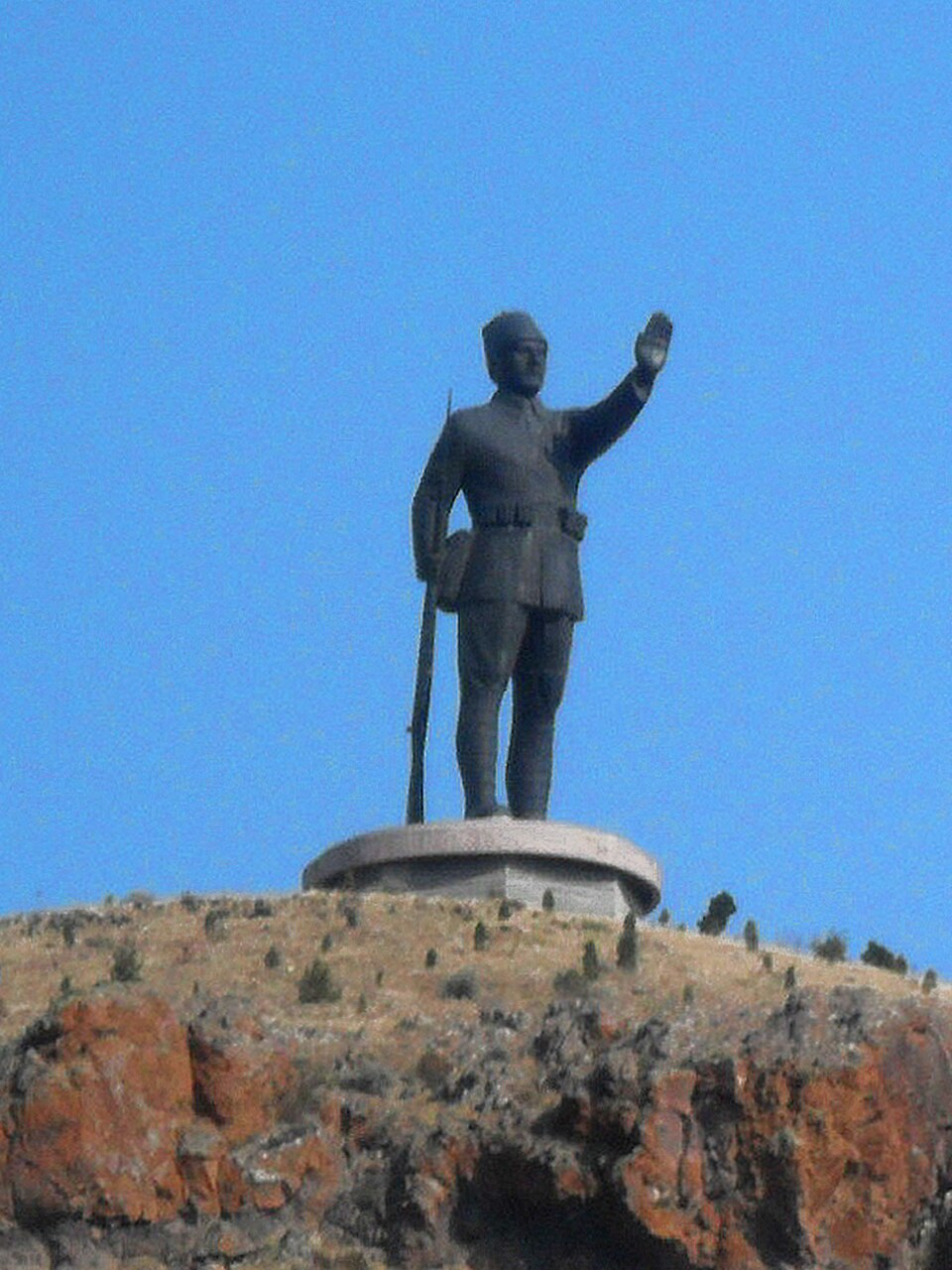 Mehmetçik Anıtı