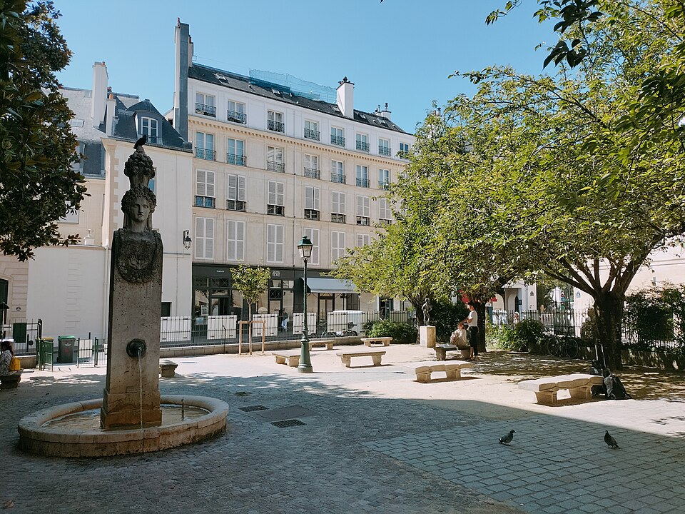 A photograph of Square Gabriel-Pierné