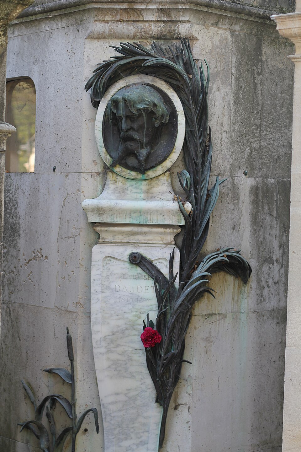A photograph of Grave of Alphonse Daudet