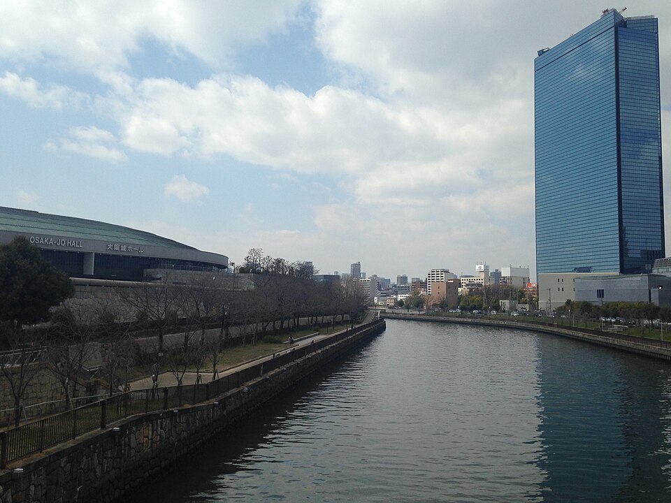 A photograph of Osaka-jō Hall