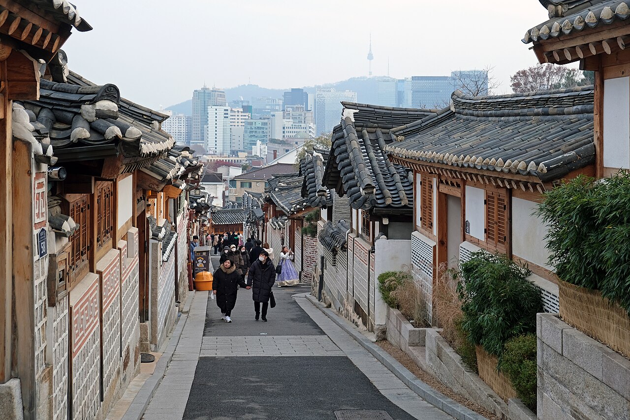 북촌한옥마을 ДЕРЕВНЯ