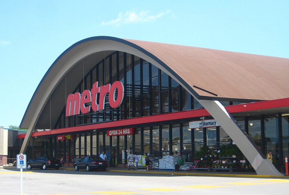 A photograph of Road Metro IV