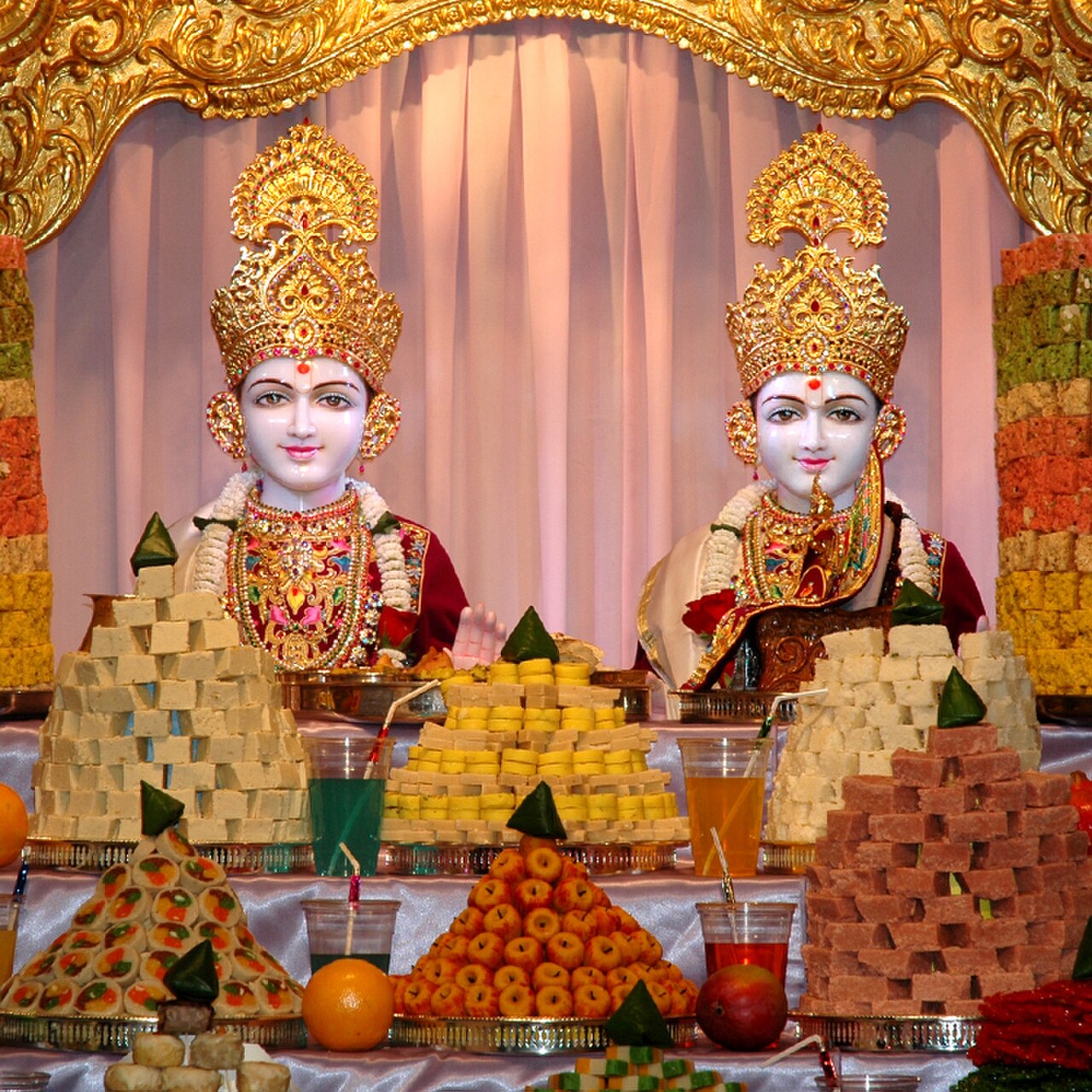 A photograph of BAPS Swaminarayan Mandir