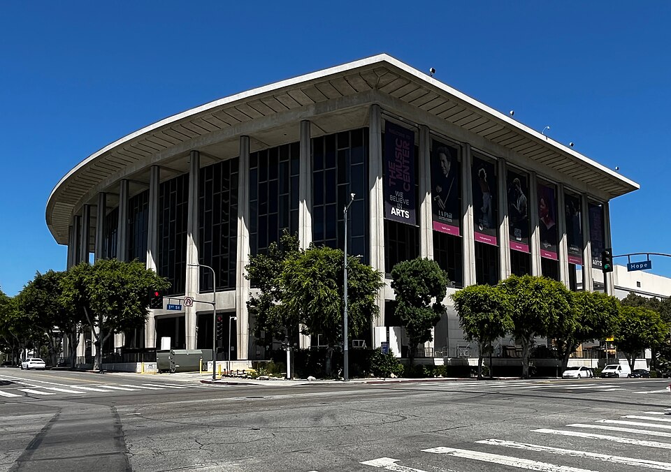 A photograph of Dorothy Chandler Pavilion