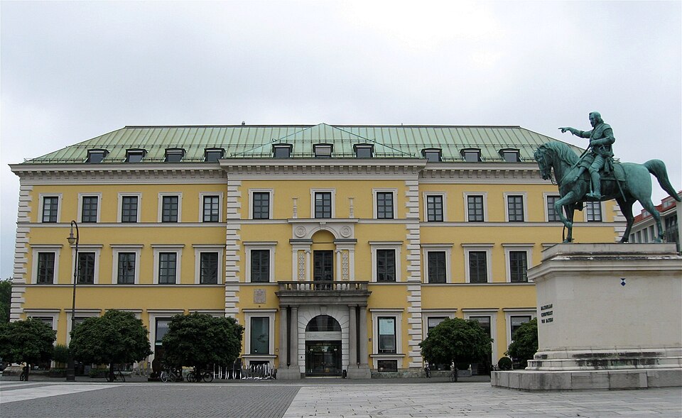 A photograph of Arco-Zinneberg Palace