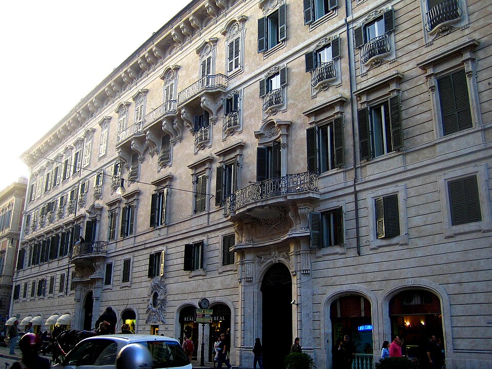 A photograph of Galleria Doria Pamphilj