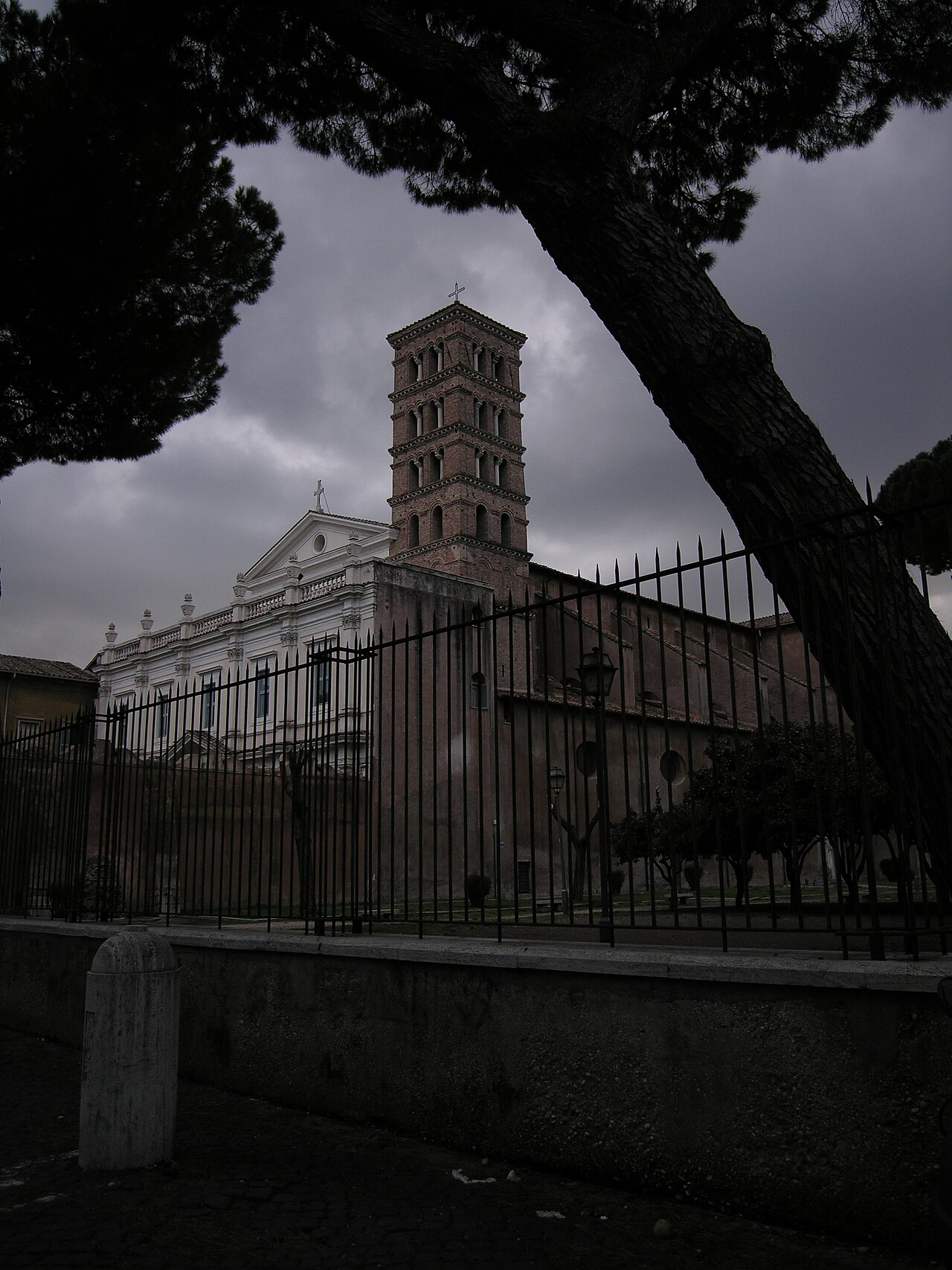 Ein Foto von Santi Bonifacio e Alessio