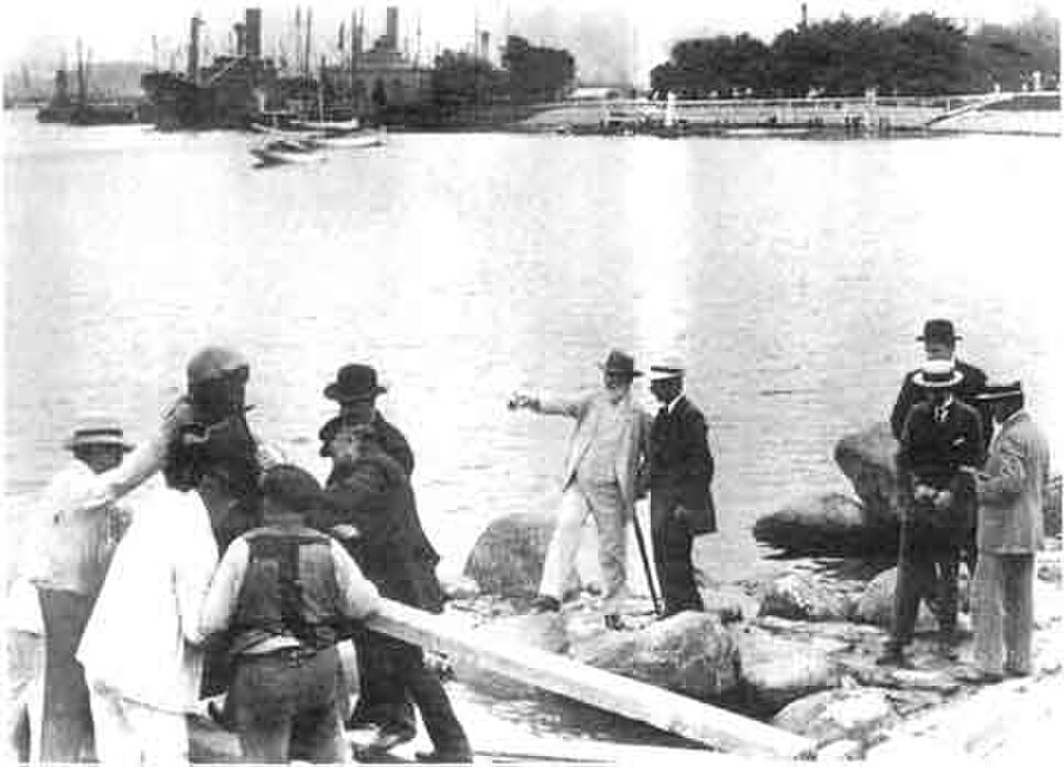 A photograph of The Little Mermaid