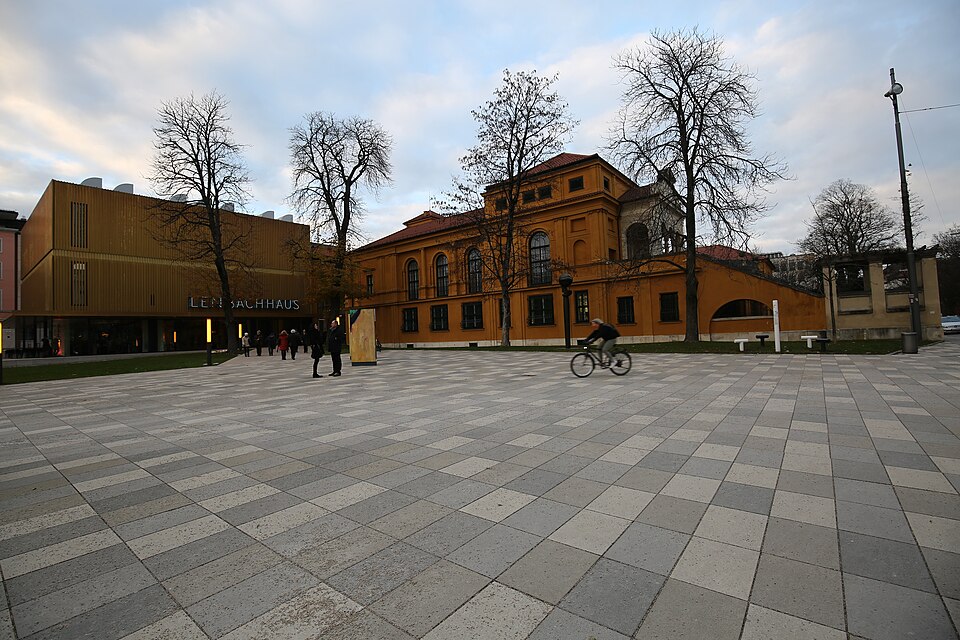 A photograph of Lenbachhaus