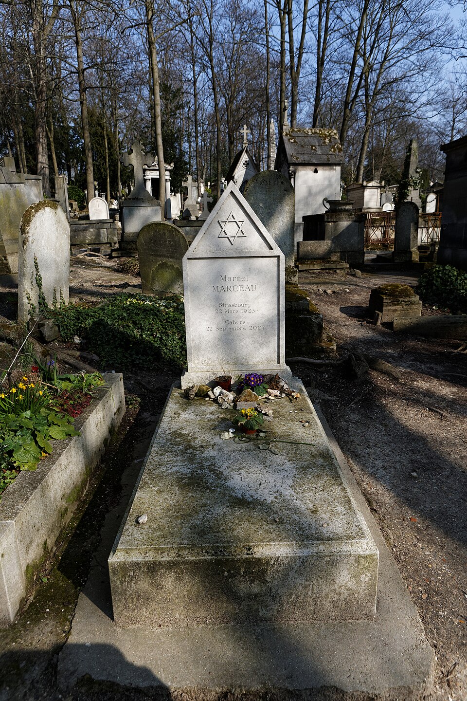 A photograph of Grave of Marceau