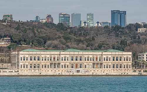 Çırağan Sarayı