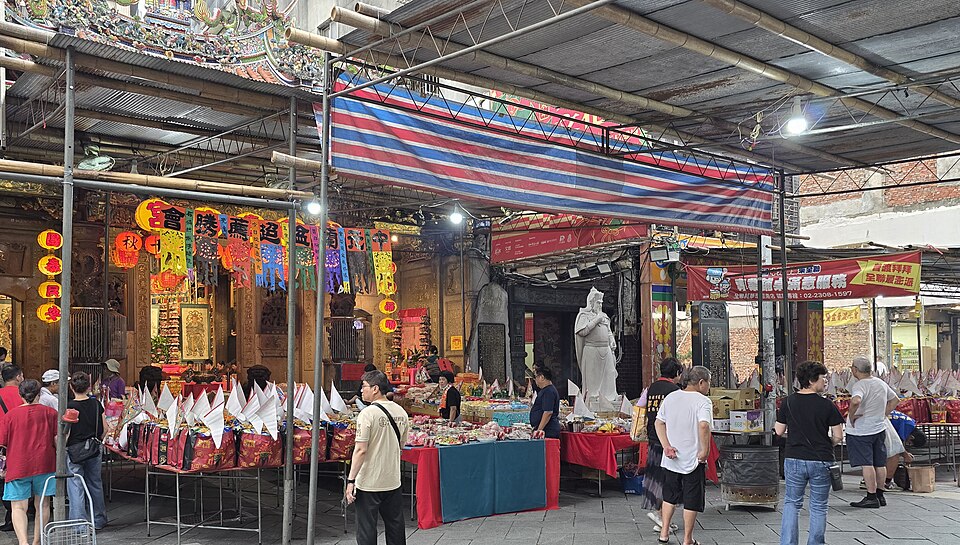 A photograph of Manka Qingshan Temple