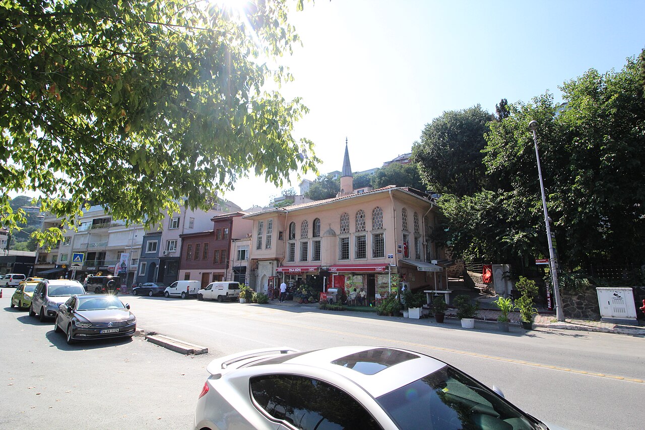 Tezkireci Osman Efendi Camii