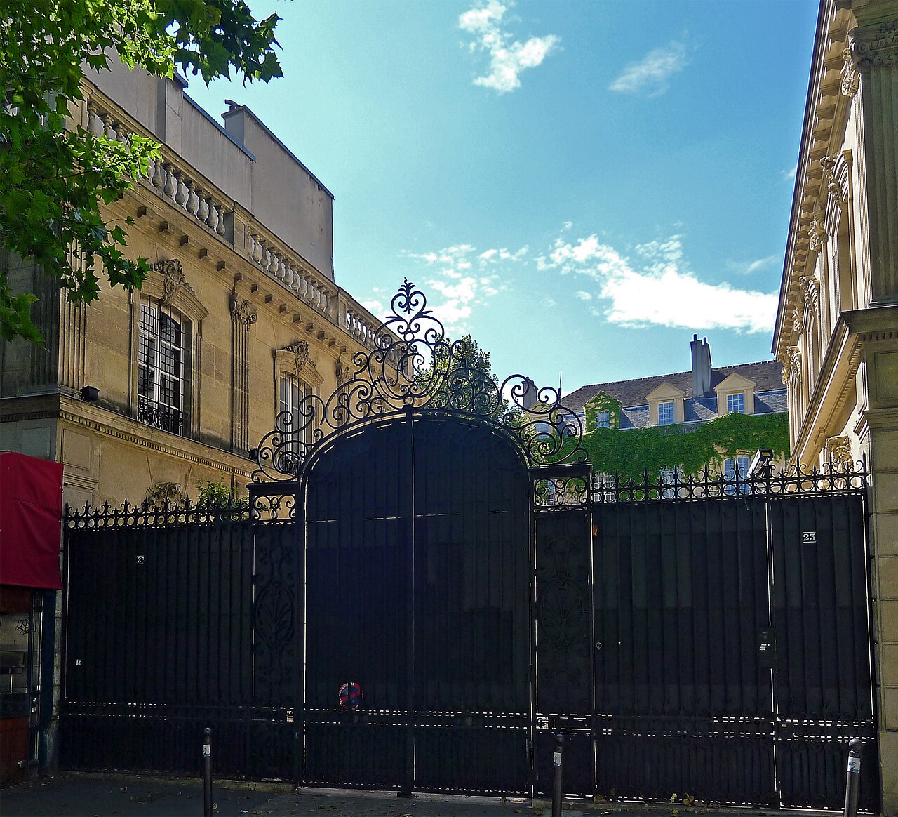 Sagonne Konağı