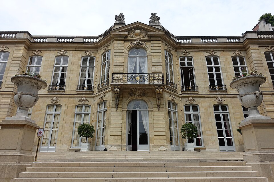 A photograph of Hôtel Matignon