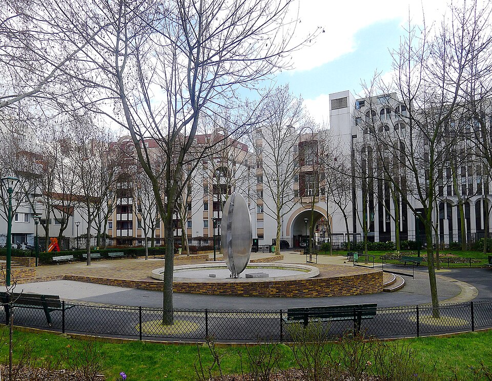 A photograph of square Marcel-Mouloudji