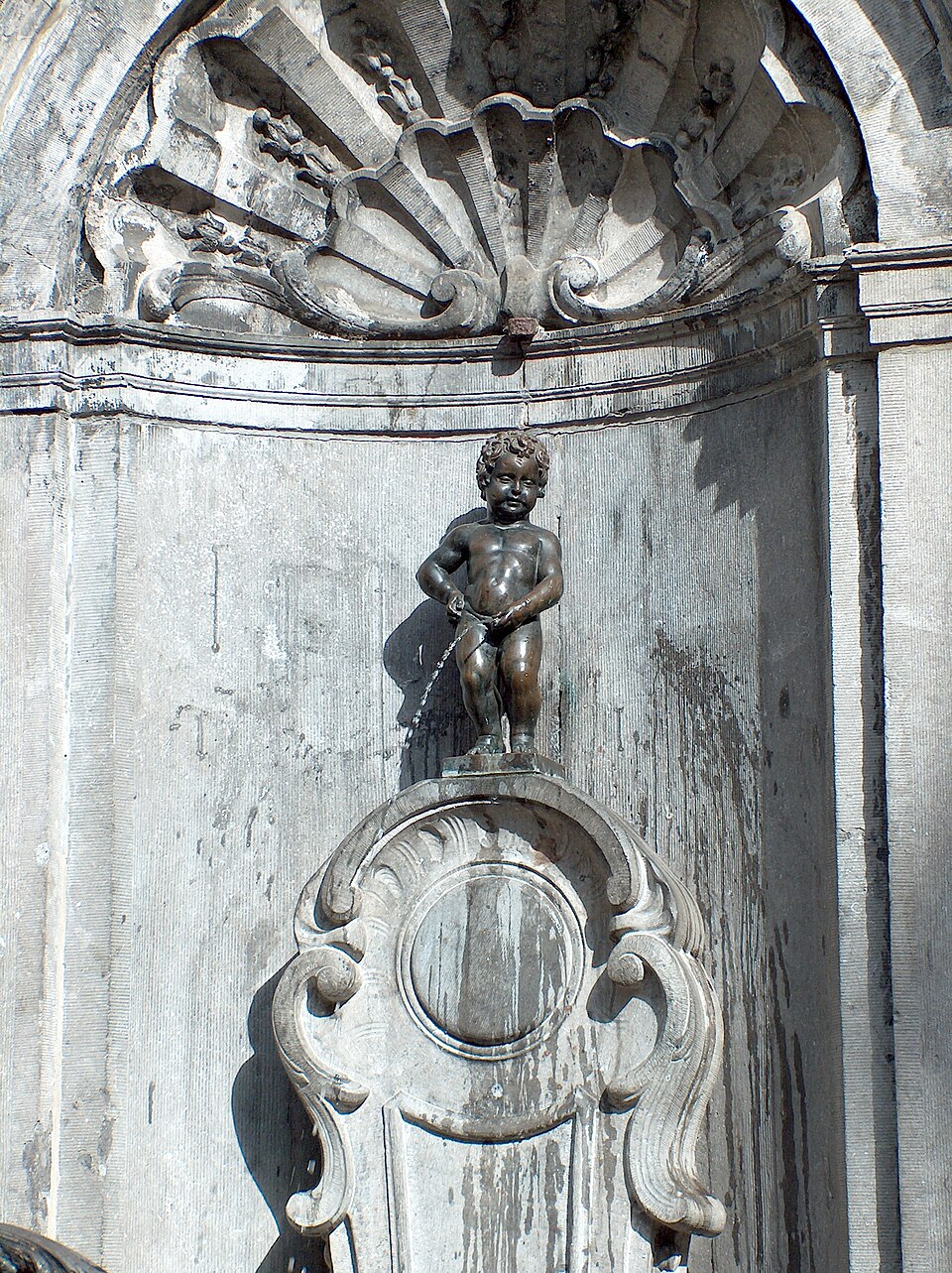 A photograph of Manneken Pis