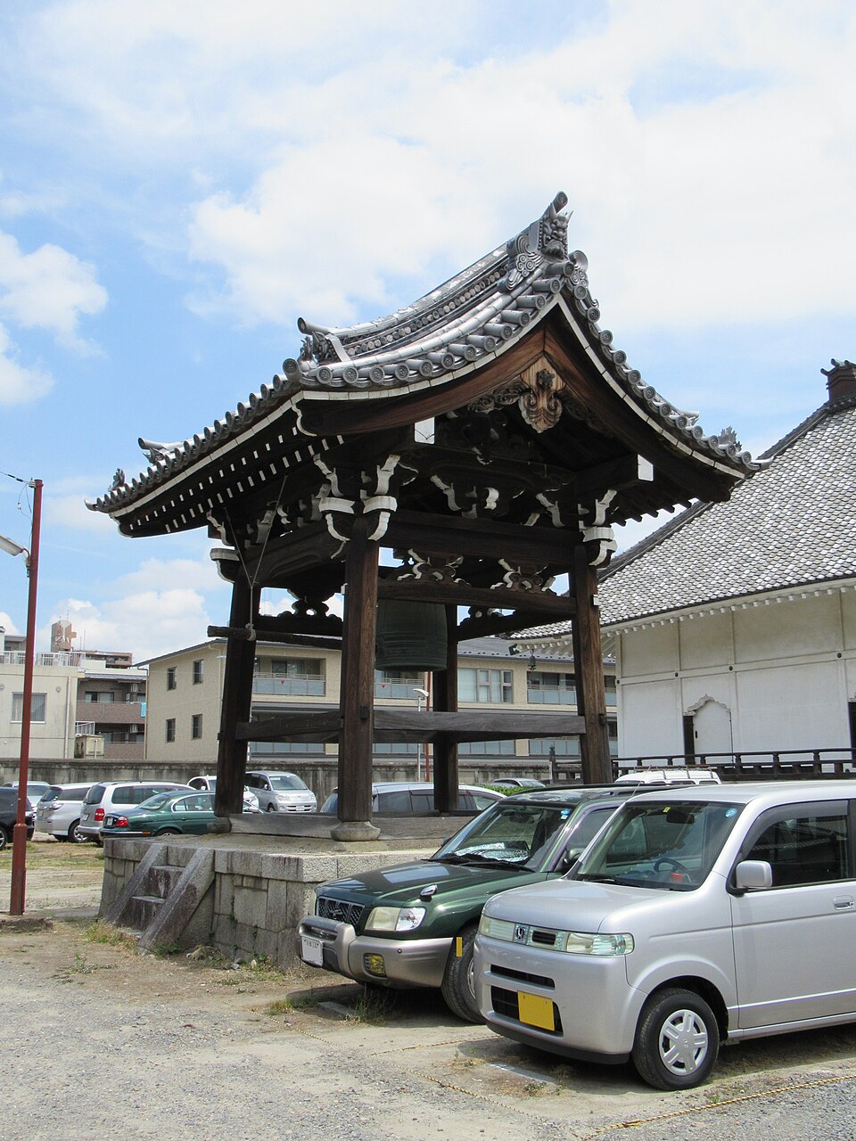 A photograph of Honzen-ji Temple