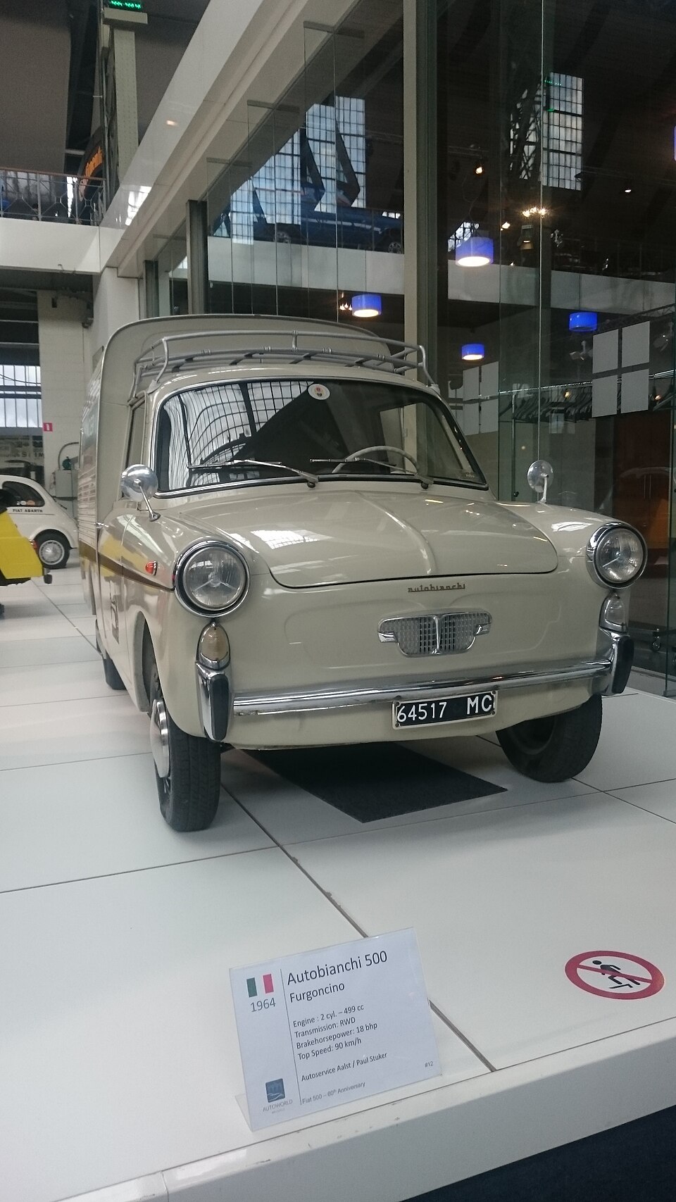 A photograph of Auto