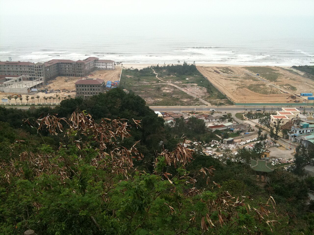 A photograph of Non Nuoc Beach