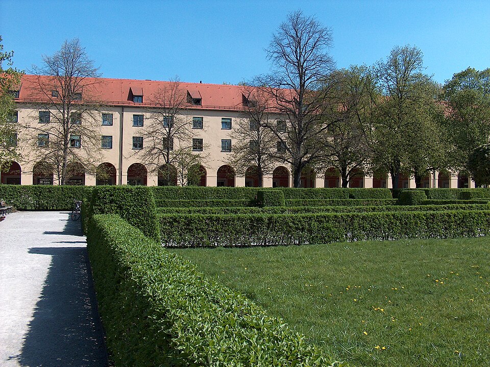 A photograph of Hofgarten (München)