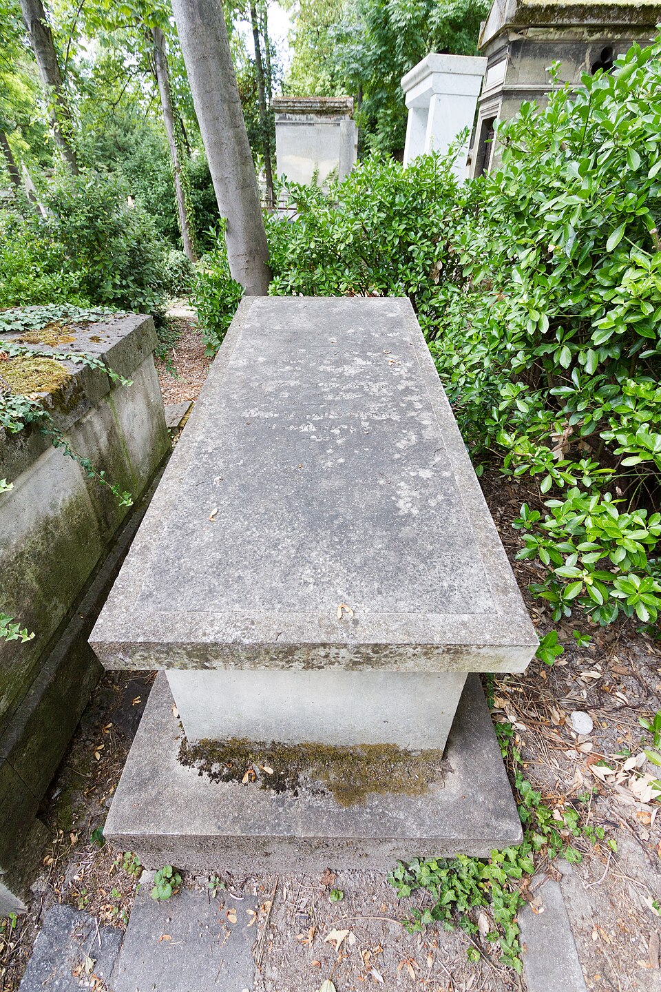A photograph of Grave of Bernardin de Saint-Pierre