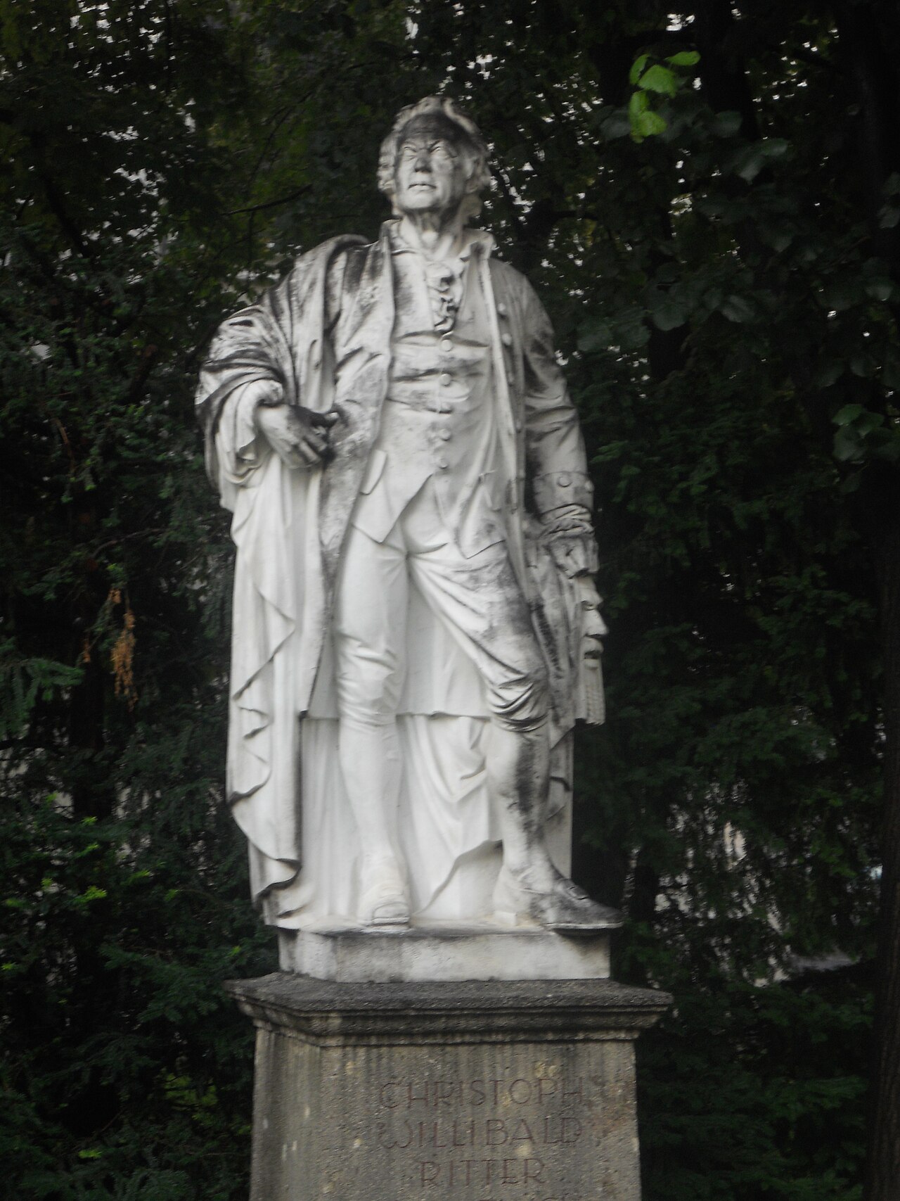 Uma fotografia de Gluck monument