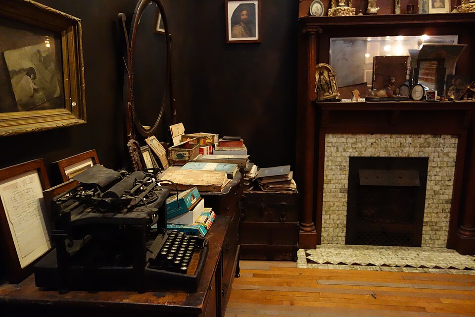 Intuit: The Center for Intuitive and Outsider Art