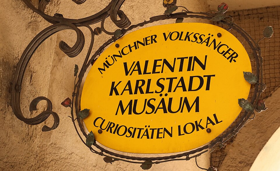 A photograph of Valentin-Volkssänger-Musäum