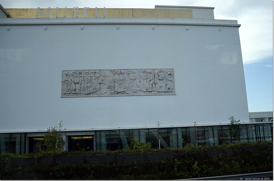 A photograph of Edifício Pedro Álvares Cabral , antigos Armazéns Frigoríficos do Bacalhau, actual Museu do Oriente