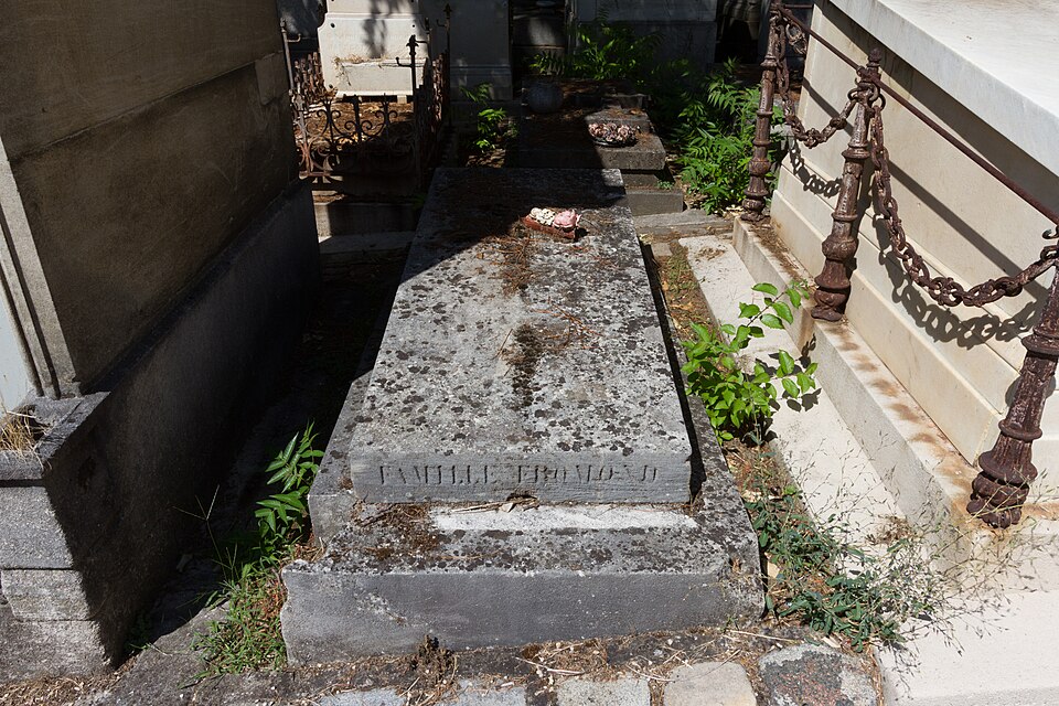 A photograph of Grave of Fromond