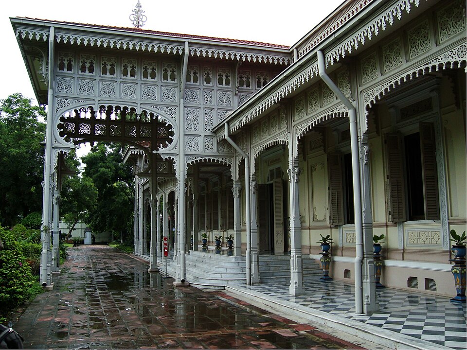 A photograph of Abhisek Dusit Throne Hall