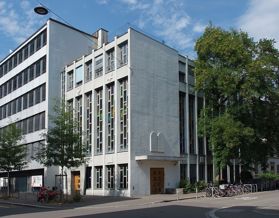 A photograph of Agudas Achim Synagogue