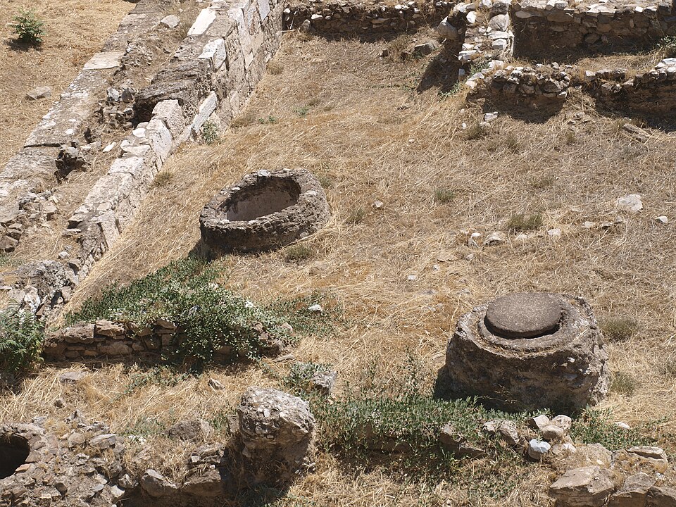 A photograph of Temple of Olympian Zeus