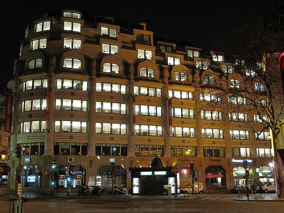 A photograph of Pathé BNP Paribas