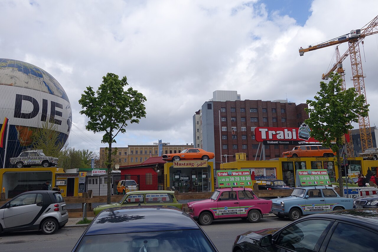 Checkpoint Charlie fotoğrafı