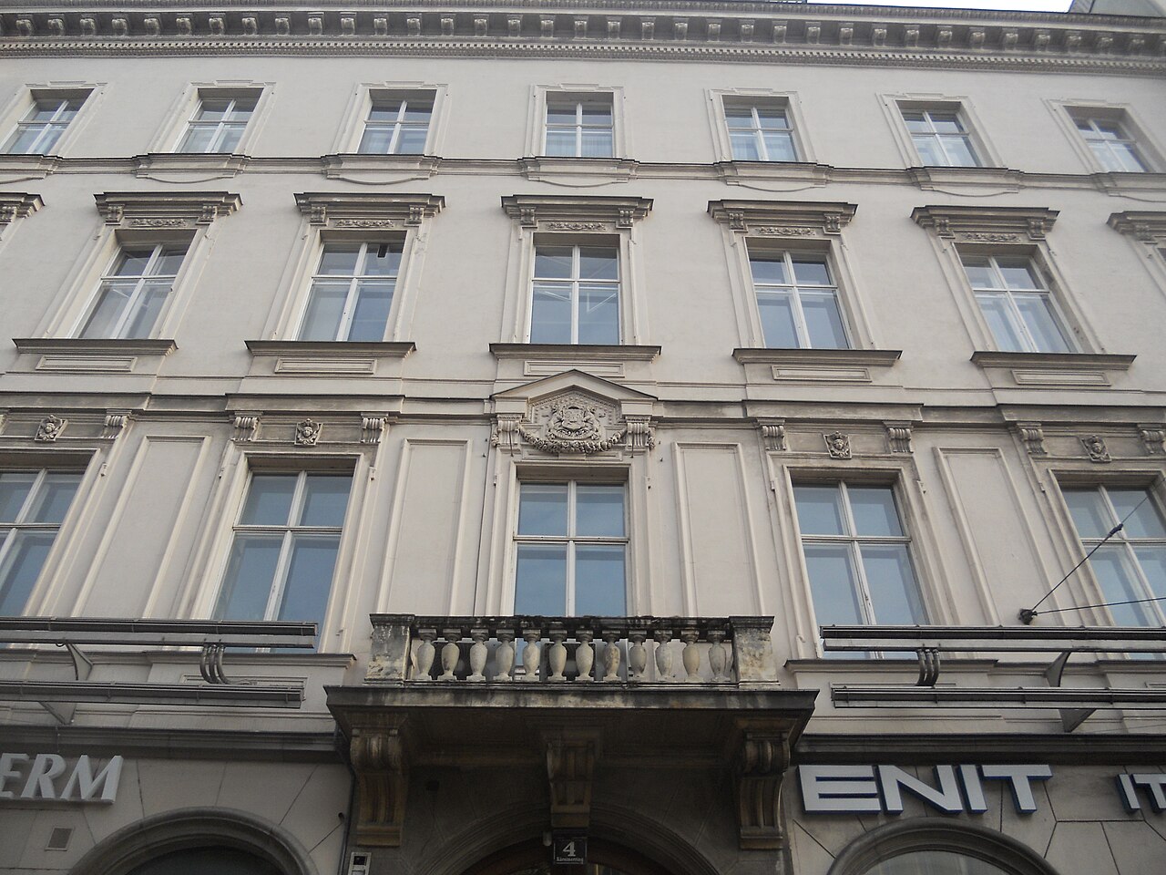 Uma fotografia de Palais Königswarter