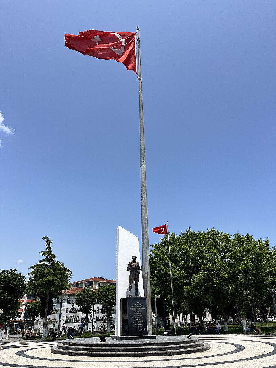 A photograph of Atatürk Anıtı