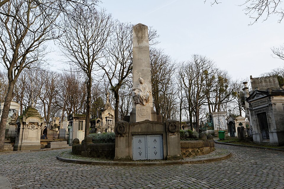 A photograph of Monument to Municipal Workers killed in the Line of Duty