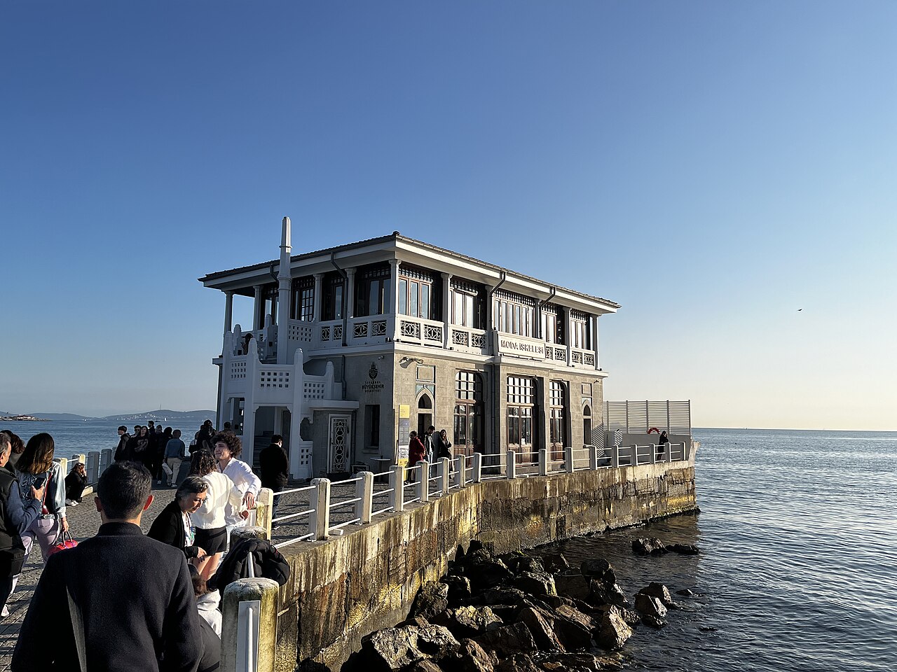Uma fotografia de Moda Pier